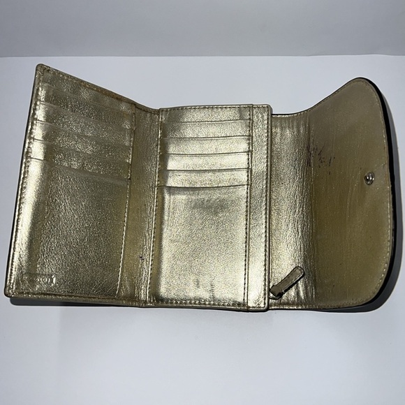 Coach Tri Fold Cream Gold Leather Snap Wallet - Picture 2 of 11